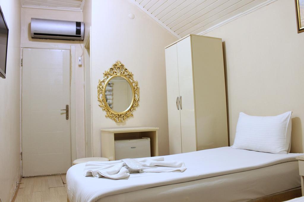 Simge Hotel Istanbul Exterior photo